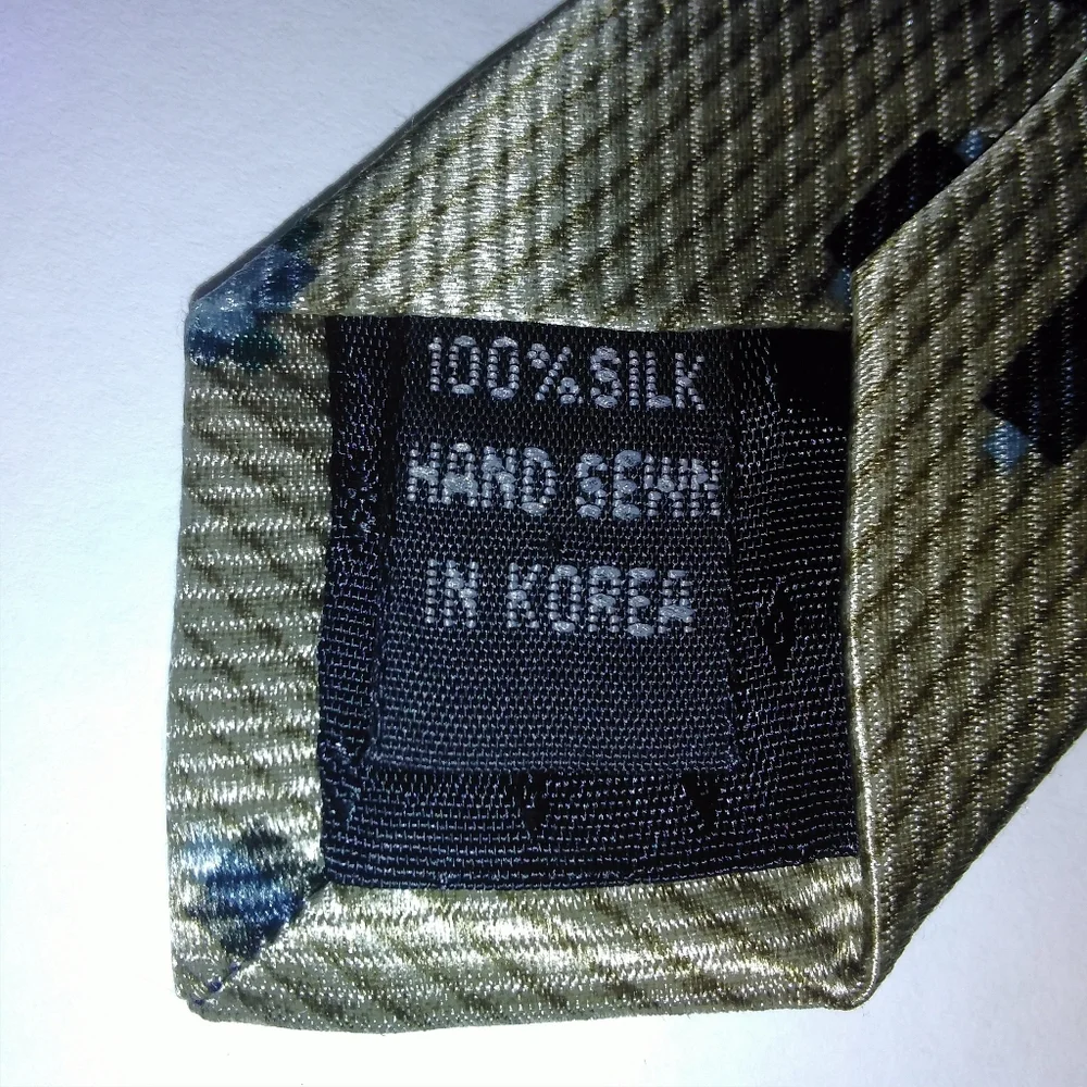 Metropolitan By Lord & Taylor Hand Sewn Silk Neck Tie